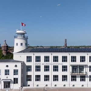 Hotel De Zeevaartschool